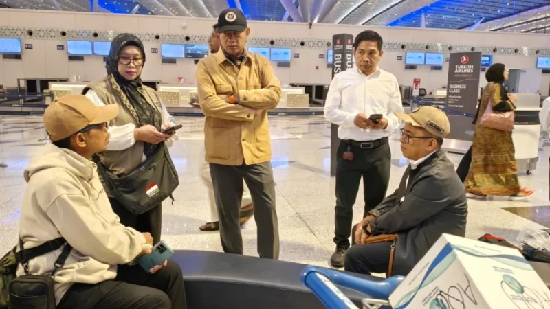 Kementerian Haji dan Umrah terus memantau pelaksanaan ibadah umrah menyusul perkembangan situasi keamanan di kawasan Timur Tengah, Minggu (29/3/2026). (Foto: Kemenhaj)