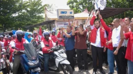 Wali Kota Padang Fadly Amran me-launching Josal Aplikasi Transportasi Online Sumatera Barat di Kantor Indah Logistik Cargo, Jalan Koto Marapak, Kelurahan Olo, Kecamatan Padang Barat, Selasa (17/3/2026). (Foto: Prokopim Padang)