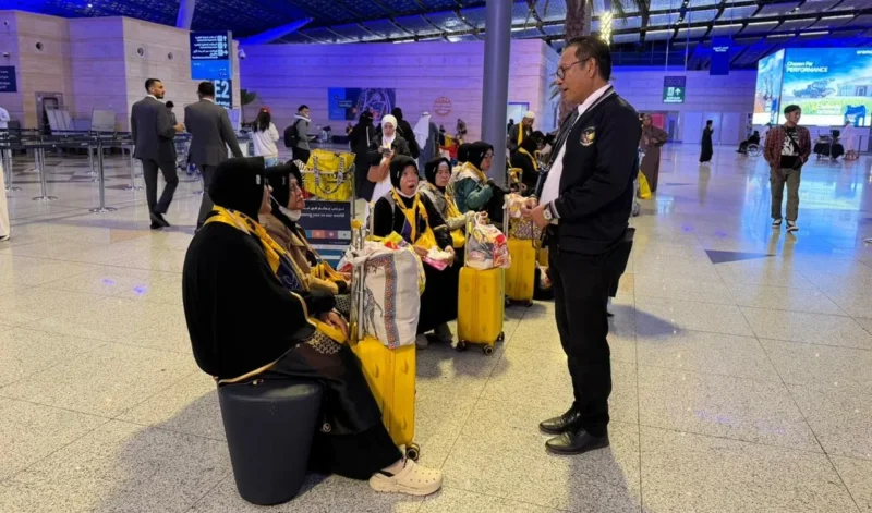 Kantor Urusan Haji Jeddah terus melakukan pengawasan dan pendampingan terhadap jemaah umrah Indonesia di Bandara Internasional King Abdulaziz International Airport. (Foto: Kemenhaj)