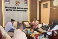 Irwil III Itjen Kemenhaj, Mulyadi Nurdin saat meninjau Asrama Haji Kupang, Nusa Tenggara Timur, Senin (30/3/2026). (Foto: Kemenhaj)