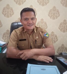 Kepala Dinas Kominfo Pessel, Wendi.