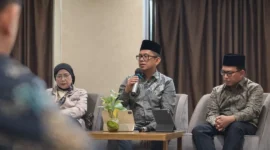 Dirjen Bina Penyelenggaraan Haji dan Umrah, Puji Raharjo saat menghadiri acara “Diseminasi dan Diskusi Publik tentang Hasil Pemantauan Haji Inklusif” yang diselenggarakan oleh Komisi Nasional Disabilitas (KND), Jumat (13/3). (Foto: Kemenhaj)