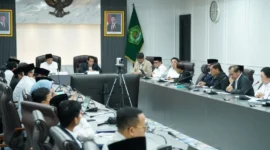 Rapat internal rutin Menteri Agama Nasaruddin Umar bersama jajaran pimpinan eselon Kemenag. (Foto: Pramudya A/Kemenag)