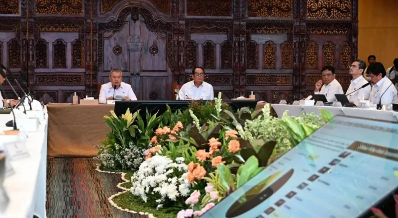 Menteri Perhubungan Dudy Purwagandhi saat Rapat Koordinasi Angkutan Laut Lebaran 2026 di Kantor Pusat Kemenhub RI, Jakarta, Rabu (4/3/2026). (Foto: Kemenhub)