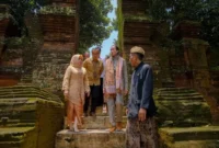 Menteri Pariwisata Widiyanti Putri Wardhana meninjau destinasi wisata di Cirebon, Jawa Barat. (Foto: Kemenpar)