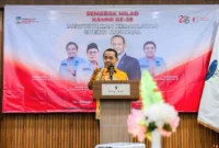 Menteri ESDM Bahlil Lahadalia dalam acara Semarak Milad ke-28 Kesatuan Aksi Mahasiswa Muslim Indonesia (KAMMI) di Jakarta, Minggu (1/3). (Foto: Kementerian ESDM)