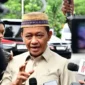Menteri Energi dan Sumber Daya Mineral (ESDM) Bahlil Lahadalia memberikan keterangan pers kepada wartawan di kompleks Istana Negara. (Foto: BPMI Setpres)
