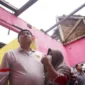 Menteri Perumahan dan Kawasan Permukiman (PKP) Maruarar Sirait meninjau kondisi rumah warga di Majalengka. (Foto: Kementerian PKP)