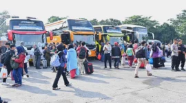 Sejak 13 Maret 2026 (H-8) hingga 17 Maret 2026 (H-4) total penumpang angkutan lebaran yang berangkat menggunakan angkutan umum tercatat sebanyak 6.251.806 orang. (Foto: Kemenhub)