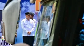 Menteri Perhubungan Dudy Purwagandhi melepas Mudik Gratis Presisi 2026 yang diselenggarakan Polri di Lapangan Presisi Polda Metro Jaya, Rabu (18/3/2026). (Foto: Kemenhub)