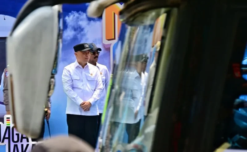 Menteri Perhubungan Dudy Purwagandhi melepas Mudik Gratis Presisi 2026 yang diselenggarakan Polri di Lapangan Presisi Polda Metro Jaya, Rabu (18/3/2026). (Foto: Kemenhub)