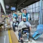 Kemenhub memberangkatkan 303 peserta program Mudik Gratis Ramah Anak dan Disabilitas menggunakan moda kereta api dari Stasiun Pasar Senen, Jakarta, Kamis (19/3/2026). (Foto: Kemenhub)