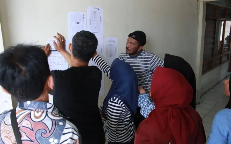 Pemko Padang Panjang membuka pendaftaran bagi pedagang musiman yang ingin berjualan di kios kosong Gedung Pasar Pusat selama Ramadan. (Foto: Kominfo Padang Panjang)
