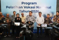 Menteri Koordinator Bidang Perekonomian Airlangga Hartarto dalam Konferensi Pers Peluncuran “Program Pelatihan Vokasi Nasional Tahun 2026”, di Jakarta, Jumat (27/2). (Foto: Kemenko Perekonomian)