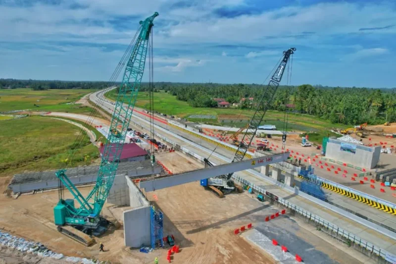 PT Hutama Karya (Persero) bersama anak usahanya, PT Hutama Karya Infrastruktur, akan menerapkan rekayasa lalu lintas di KM 18+998 arah Padang–Sicincin pada 2–3 Maret 2026. (Foto: Hutama Karya)