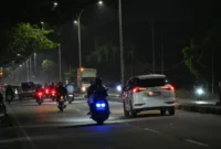 Kendaraan angkutan barang dengan sumbu tiga atau lebih dilarang beroperasi di jalan tol maupun non-tol selama periode angkutan Lebaran 2026. (Foto: Kemenhub)