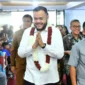Wali Kota Padang, Fadly Amran membuka kegiatan pembinaan rohani bagi siswa-siswi Kristen di Gereja BNKP Jemaat Padang, Senin (2/3/2026). (Foto: Prokopim Padang)