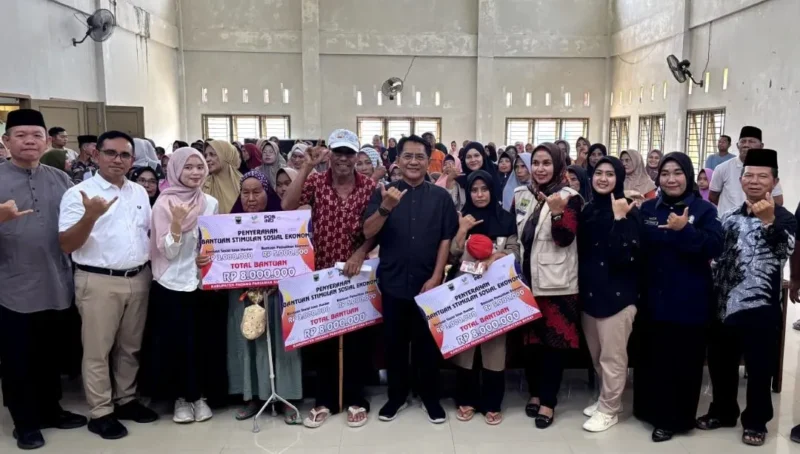 Penyaluran BSSE Tahun 2026 kepada 1.173 Keluarga Penerima Manfaat (KPM) di Padang Pariaman, Sabtu (28/2/2026). (Foto: Diskominfo Padang Panjang)