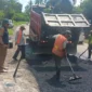 Perbaikan ruas jalan provinsi di Kabupaten Tanah Datar. (Foto: Kominfo Tanah Datar)