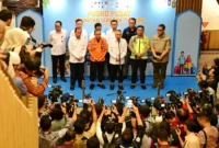Menteri Perhubungan (Menhub) Dudy Purwagandhi membuka Posko Pusat Angkutan Lebaran Terpadu 2026 di Kantor Pusat Kemenhub RI, Jumat (13/3/2026). (Foto: Kemenhub) 