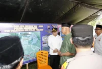 Gubernur Sumbar, Mahyeldi Ansharullah, meninjau Pos Pelayanan arus mudik Lebaran 1447 Hijriah di Simpang RTH Pulau Punjung, Dharmasraya, Rabu (18/3/2026). (Foto: ADPSB)