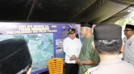 Gubernur Sumbar, Mahyeldi Ansharullah, meninjau Pos Pelayanan arus mudik Lebaran 1447 Hijriah di Simpang RTH Pulau Punjung, Dharmasraya, Rabu (18/3/2026). (Foto: ADPSB)