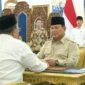 Presiden Prabowo berzakat di Istana Negara. (Foto: Kemenag)
