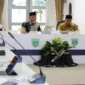 Gubernur Sumbar Mahyeldi Ansharullah memimpin rapat koordinasi di Pendopo Rumah Dinas Wali Kota, Selasa (17/3/2026). (Foto: Kominfo Padang Panjang)
