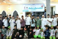 Wali Kota Padang, Fadly Amran saat Safari Ramadan Tim I Pemko Padang di Masjid Darul Falah Komplek Cimpago Permai, Kelurahan Koto Lua, Kecamatan Pauh, Selasa (3/3/2026). (Foto: Prokopim Padang)