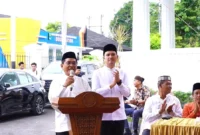 Bupati John Kenedy Azis bersama Wakil Bupati Rahmat Hidayat memaparkan capaian kinerja satu tahun pemerintahan JKA–Rahmat di Rumah Dinas Bupati Padang Pariaman, Senin (2/3/2026). (Foto: Diskominfo Padang Pariaman)