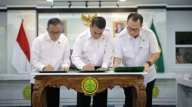 Kementerian Pertanian, Kementerian Pendidikan Tinggi, Sains, dan Teknologi, serta BRIN menandatangani kesepakatan bersama untuk memperkuat sinergi riset dan inovasi di sektor pertanian. (Foto: Kementan)