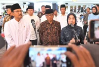 Mendes PDT Yandri Susanto saat sosialisasi DTSEN di Pondok Pesantren Bai Mahdi Sholeh Ma’mun, Kabupaten Serang, Banten, Kamis (12/3/2026). (Foto: Kemendes PDT)