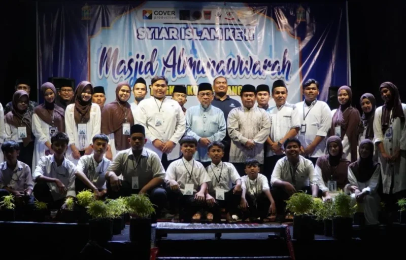 Wakil Wali Kota Padang, Maigus Nasir membuka Syiar Islam ke-II tingkat Kota Padang di Masjid Al Munawarah, Kelurahan Gunung Sarik, Kecamatan Kuranji, Kamis (5/3/2026). (Foto: Prokopim Padang)