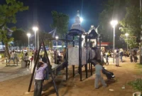 Taman Rimbo Kaluang menjadi salah satu lokasi yang ramai dikunjungi warga selama libur Lebaran 1447 Hijriah. (Foto: Diskominfo Padang)