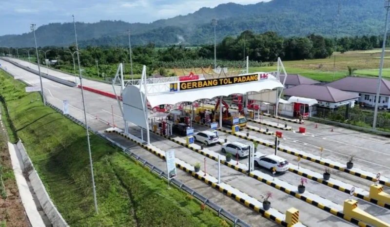 Arus kendaraan di sejumlah ruas Jalan Tol Trans Sumatera (JTTS) mulai meningkat menjelang periode mudik Lebaran 2026. (Foto: PT Hutama Karya)