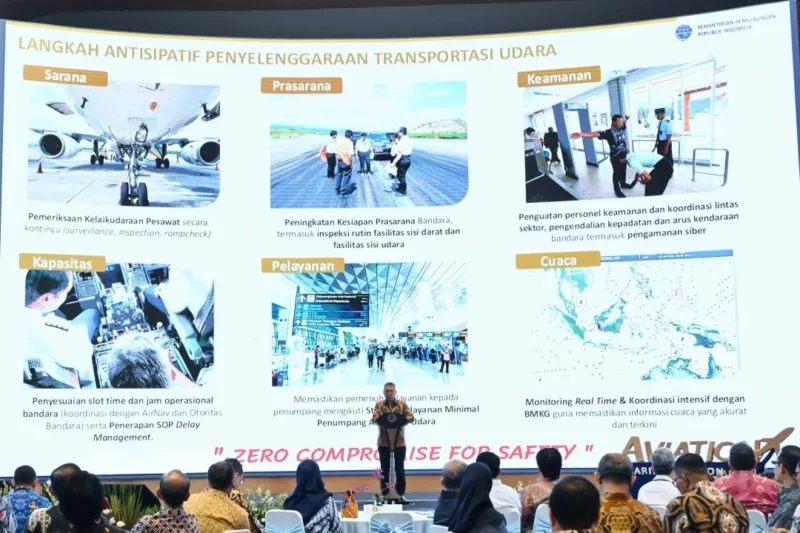 Menhub Dudy Purwagandhi dalam Aviation Sharing Session di Kantor Pusat Kementerian di Jakarta, 5 Maret. (Foto: Kemenhub)