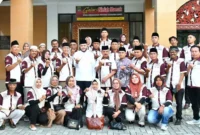Wali Kota Padang, Fadly Amran bersama Ormas WPCD di Gedung LKAAM Sumbar, Minggu (1/3/2026). (Foto: Prokopim Padang)