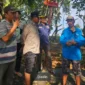 Wakil Bupati Pessel, Risnaldi Ibrahim saat meninjau Pulau Semangki Ketek dan Gadang, Minggu. (Foto: Dok. Zal)