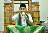 Wakil Gubernur Sumbar Vasko Ruseimy saat Safari Ramadan di Masjid Raya Pasar Pulau Punjung, Selasa (10/3/2026). (Foto: ADPSB)