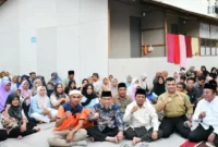 Wakil Wali Kota Padang, Maigus Nasir mengunjungi warga penyintas bencana hidrometeorologi di Kecamatan Pauh, Jumat (13/3/2026). (Foto: Prokopim Padang)