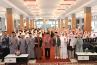Wakil Wali Kota Padang Maigus Nasir menghadiri Wisuda Dauroh Ramadan Angkatan ke-12 Rumah Tahfidz Ahlul Quran di Bagindo Aziz Chan Youth Center, Jumat (13/03/2026). (Foto: Prokopim Padang)