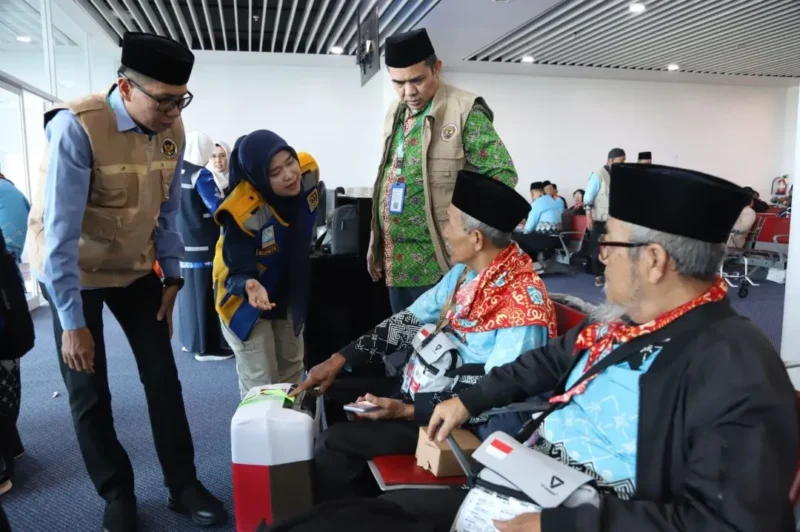 390 jemaah haji Bengkulu Kloter 03 Embarkasi Padang berangkat ke Madinah via BIM, Minggu (26/4/2026) siang. (Foto: Humas Kemenhaj Sumbar) 