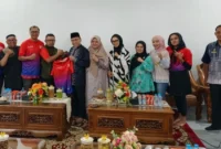 Panitia BOM Run 2026 melakukan audiensi dengan jajaran Pemko Padang di Kediaman Resmi Wakil Wali Kota, Jumat (10/4/2026). (Foto: Ist)