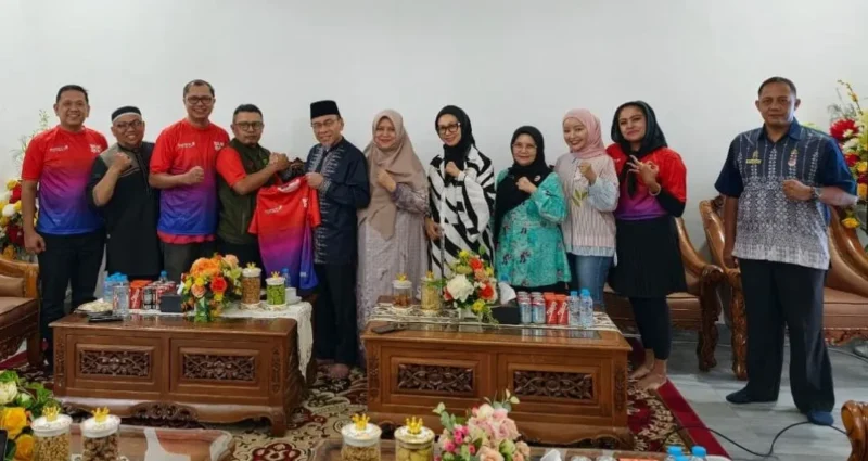 Panitia BOM Run 2026 melakukan audiensi dengan jajaran Pemko Padang di Kediaman Resmi Wakil Wali Kota, Jumat (10/4/2026). (Foto: Ist)