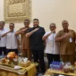 Wali Kota Padang Fadly Amran  menerima kunjungan Kepala BPJS Ketenagakerjaan Cabang Padang Afrialdi di kediamannya, Senin (27/4/2026). (Foto: Prokopim Padang)