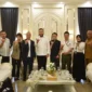 Wali Kota Padang Fadly Amran menerima kunjungan dari perusahaan Jepang, Career Planning Co, Ltd di Rumah Dinas Wali Kota Padang, Selasa (14/4/2026). (Foto: Prokopim Padang)