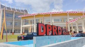 Gedung DPRD Kota Padang.