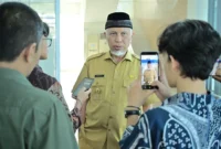 Pemprov Sumbar resmi menerapkan pola kerja kombinasi WFO dan WFH bagi ASN. (Foto: ADPSB)