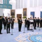 Presiden Prabowo Subianto menyaksikan pengucapan sumpah Hakim Konstitusi serta keanggotaan Ombudsman RI masa jabatan tahun 2026-2031 di Istana Negara, Jakarta, Jumat 910/04/2026). (Foto: BPMI Setpres)