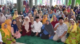 Wakil Wali Kota Padang Maigus Nasir saat kegiatan Halalbihalal Aisyiyah Pauh IX di Masjid Raya Kebenaran, Kelurahan Anduring, Kecamatan Kuranji, Jumat (17/4/2026). (Foto: Prokopim Padang)
